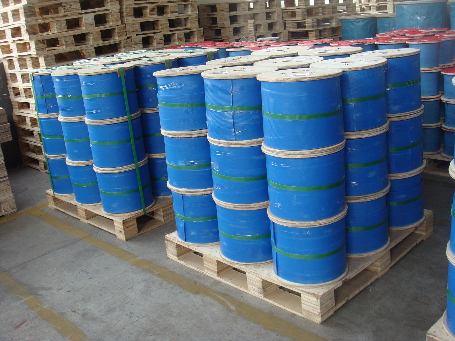 PVC PU Nylon gestreken koord voor flexibele staaldraad Duurzame kwaliteit met groothandelsprijs